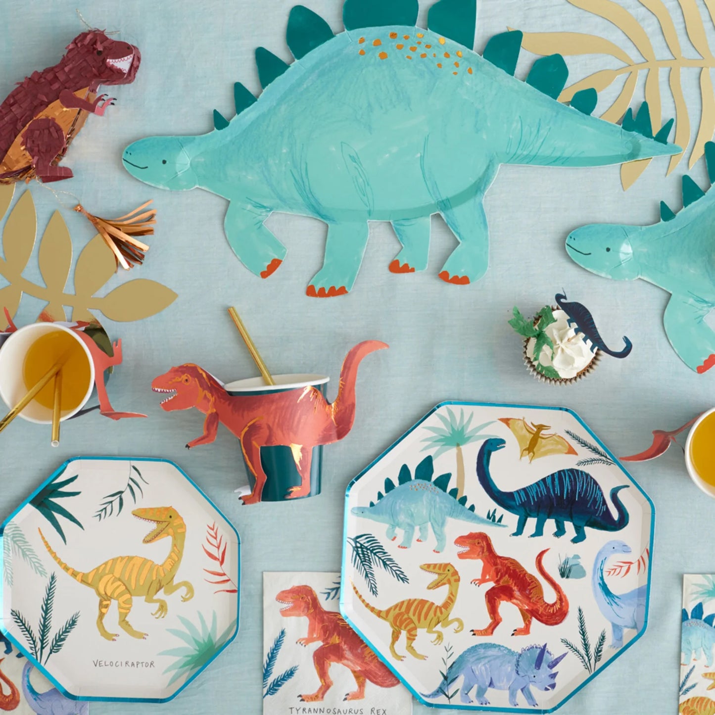 dinosauří papírové talíře — Stegosaurus