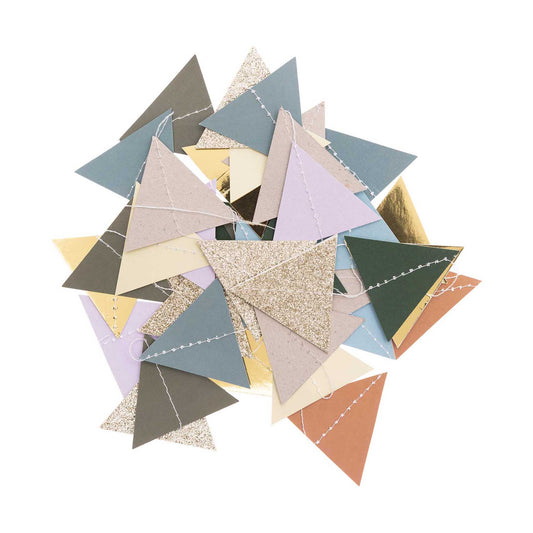 girlanda — barevné, zlaté a třpytivé trojúhelníky
