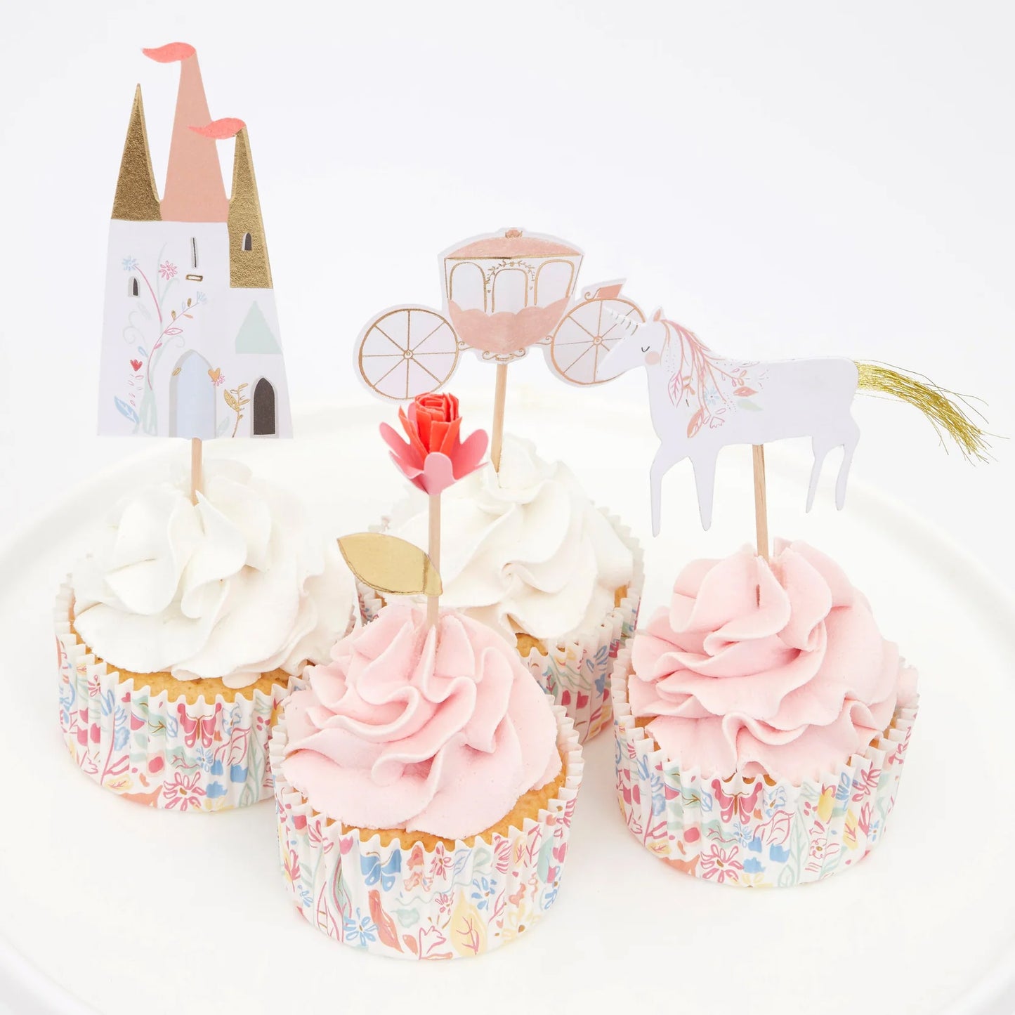 sada dekorací na princeznovské cupcakes — princess