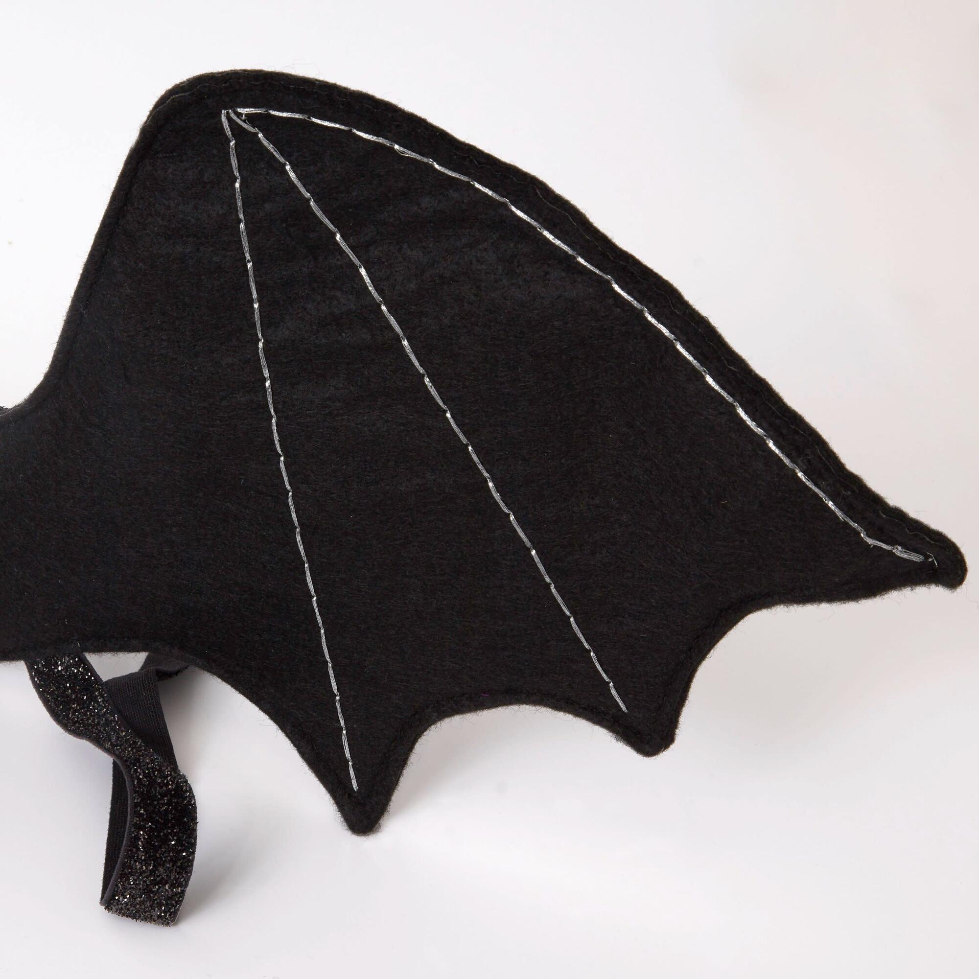 kostým — bat dress — netopýr